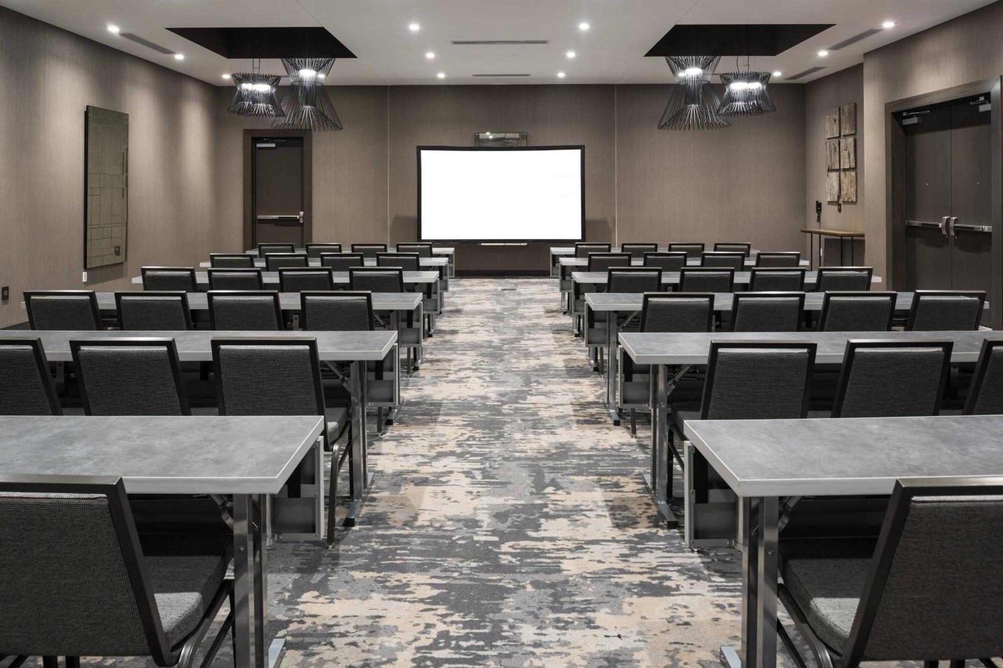 Ac Hotel By Marriott Boston Cleveland Circle Luaran gambar