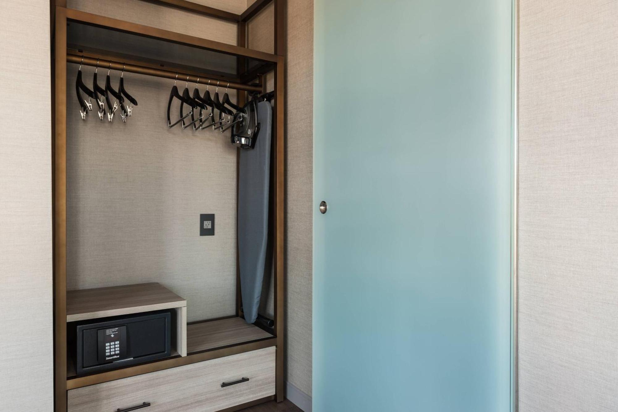 Ac Hotel By Marriott Boston Cleveland Circle Luaran gambar